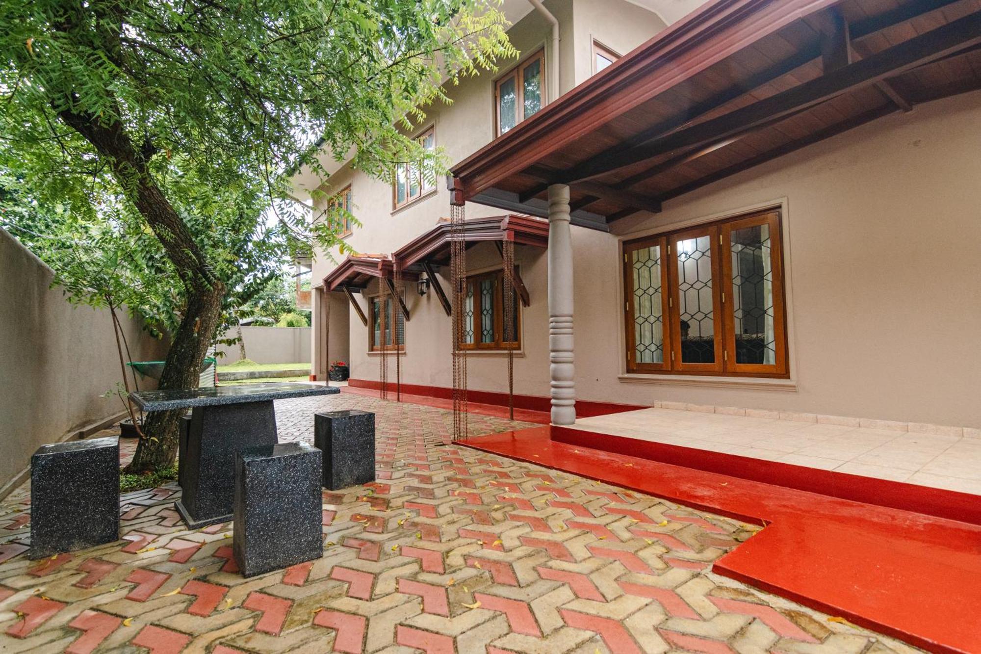 Omega Villa Гале Екстериор снимка