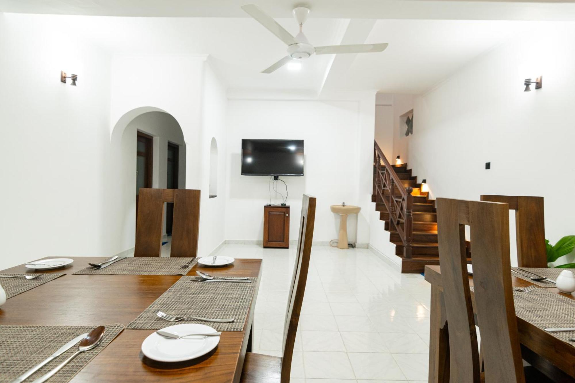Omega Villa Гале Екстериор снимка